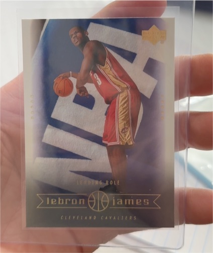 2003 Upper Deck #21 LeBron James Leading Role — front