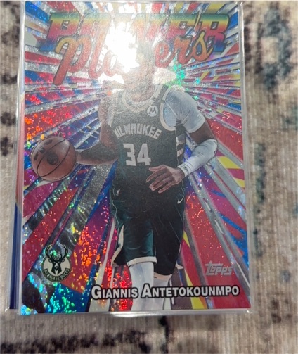 2025-26 Topps Power Players #PP-34 Giannis Antetokounmpo — front