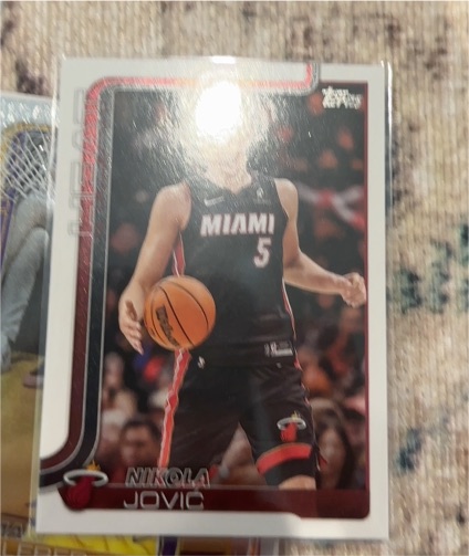 2025-26 Topps Basketball #76 Nikola Jovic — front