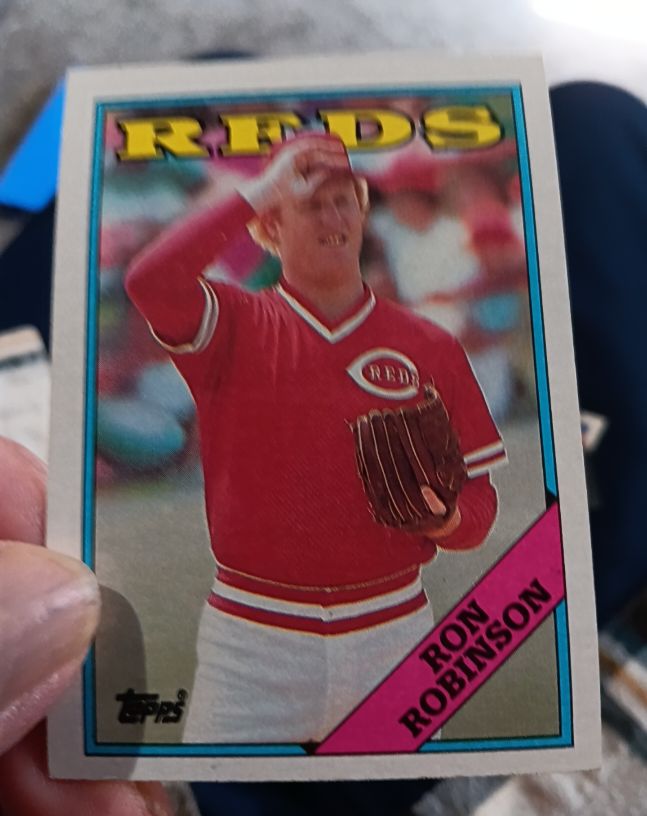 1988 Topps #517 Ron Robinson — front