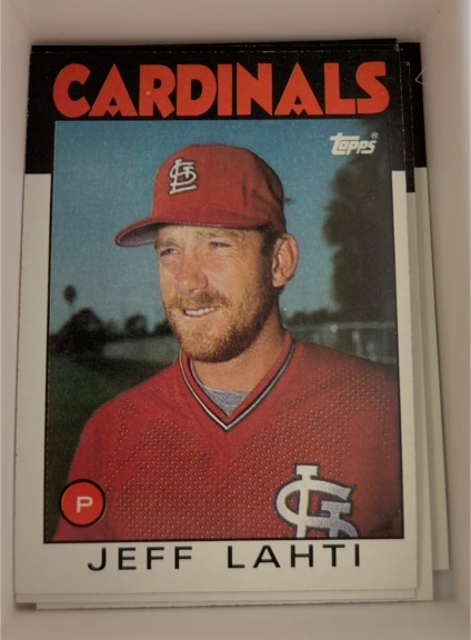 1986 Topps #33 Jeff Lahti — front