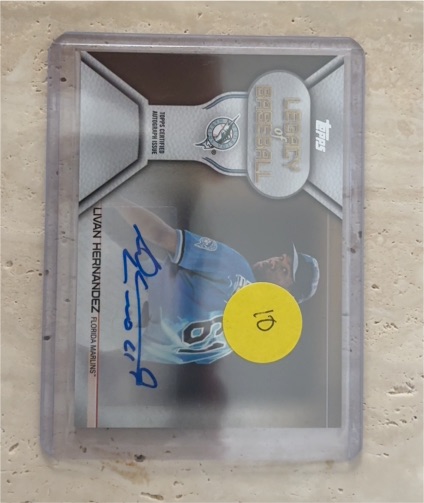 2019 Topps Legacy of Baseball #LBA-LH Livan Hernandez — front