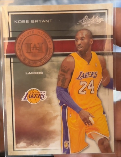 2009-10 Panini Absolute Memorabilia #15 Kobe Bryant Absolute Heroes — front