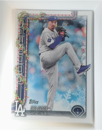 2025 Topps Holiday #H135 Blake Snell — front
