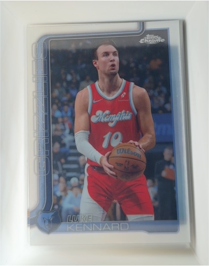 2025-26 Topps Chrome #117 Luke Kennard — front