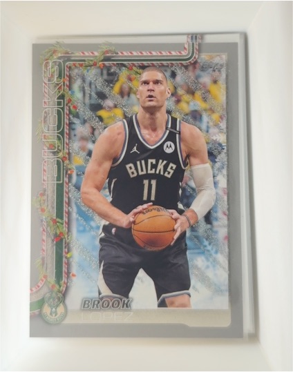 2025-26 Topps Holiday #H47 Brook Lopez — front