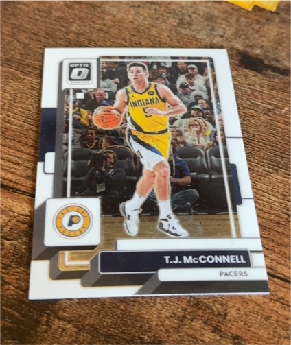 2022-23 Panini Donruss Optic #81 T.J. McConnell — front