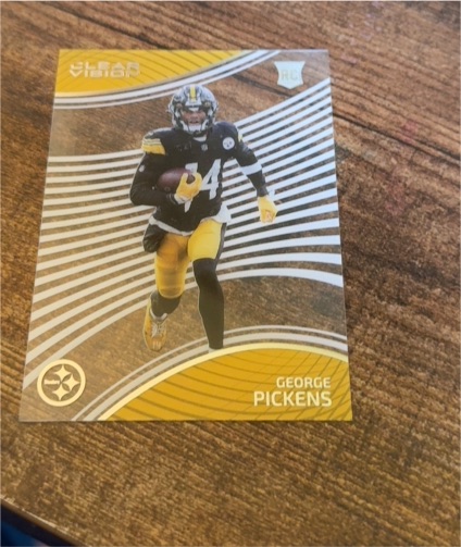 2022 Panini Chronicles Clear Vision #CVR-18 George Pickens — front
