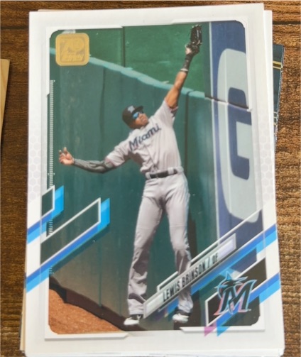 2021 Topps #161 Lewis Brinson — front