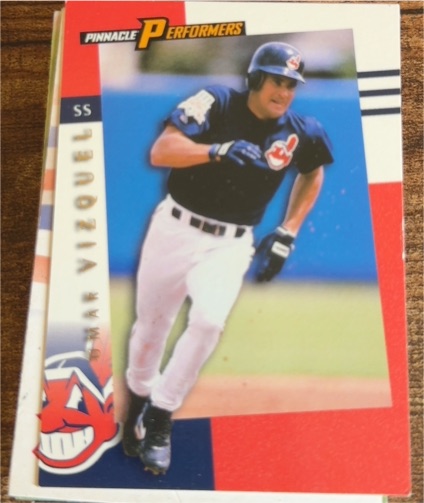 1998 Pinnacle Performers #82 Omar Vizquel — front