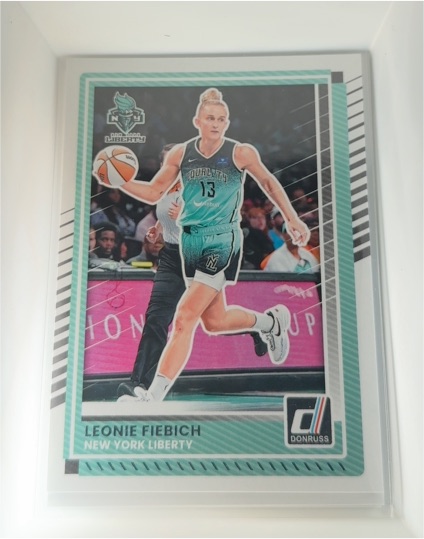 2025 Panini Donruss WNBA #7 Leonie Fiebich — front