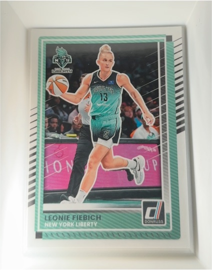 2025 Panini Donruss WNBA #7 Leonie Fiebich — front