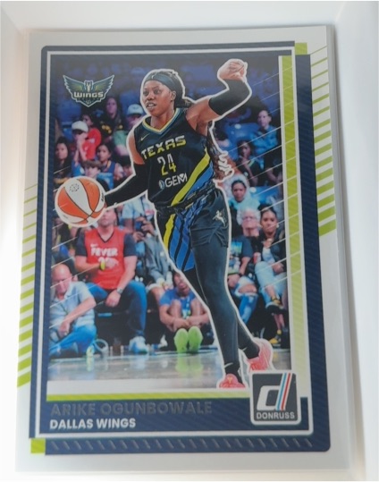 2025 Donruss WNBA #39 Arike Ogunbowale — front