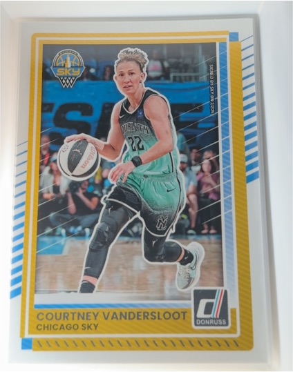2025 Donruss WNBA #34 Courtney Vandersloot — front