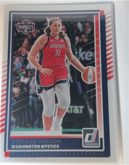 2025 Donruss WNBA #30 Stefanie Dolson — front