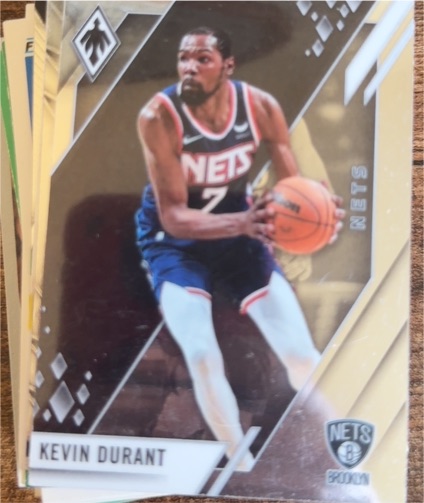 2021-22 Panini Chronicles Phoenix #677 Kevin Durant — front