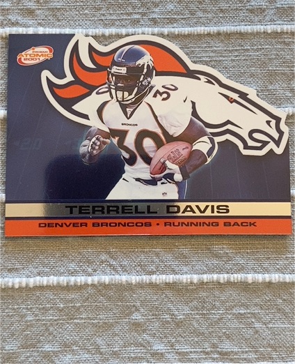 2001 Pacific Prism Atomic #43 Terrell Davis — front