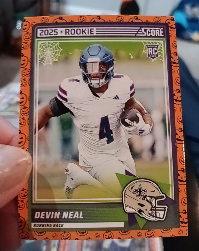 2025 Panini Score #40 Devin Neal — front