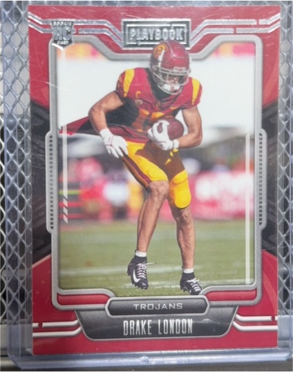 2022 Panini Chronicles Draft Picks Playbook #11 Drake London — front