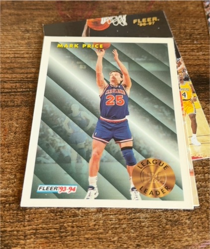 1993-94 Fleer #226 Mark Price League Leader — front