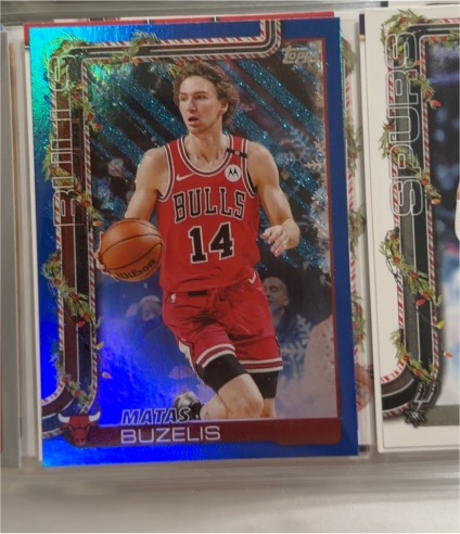 2025-26 Topps Holiday #H30 Matas Buzelis — front