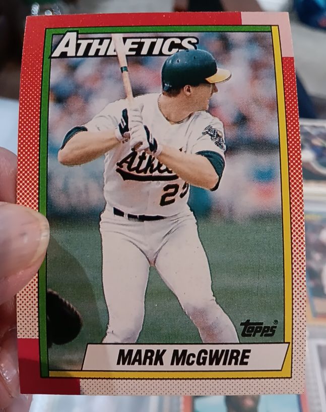 1990 Topps #690 Mark McGwire — front