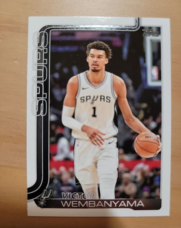 2025-26 Topps #195 Victor Wembanyama — front