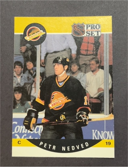 1990-91 Pro Set #643 Petr Nedved — front