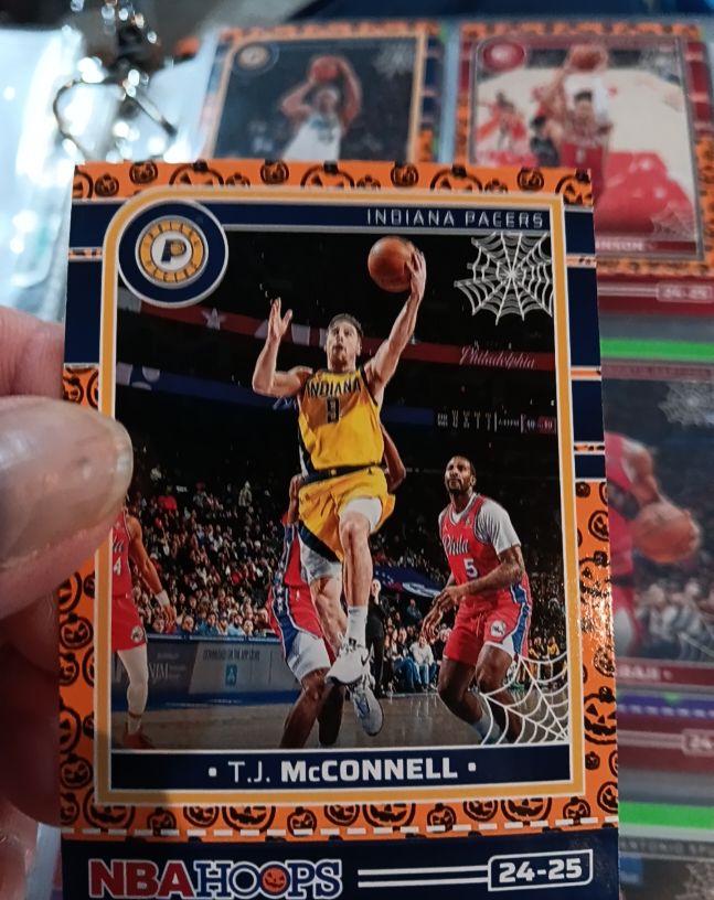 2024-25 Panini Haunted Hoops #64 T.J. McConnell — front