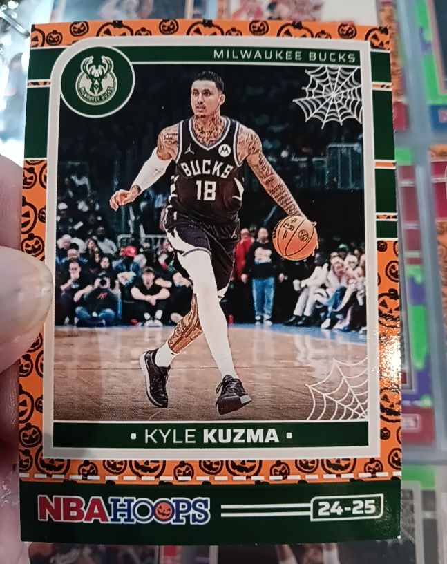 2024-25 Panini NBA Hoops Haunted Hoops #144 Kyle Kuzma — front