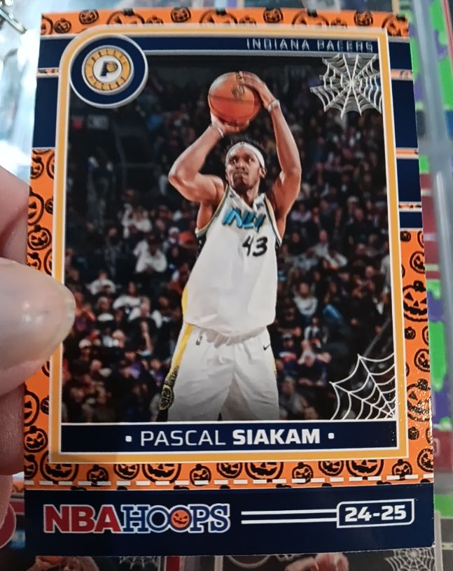 2024-25 Panini Haunted Hoops #219 Pascal Siakam — front