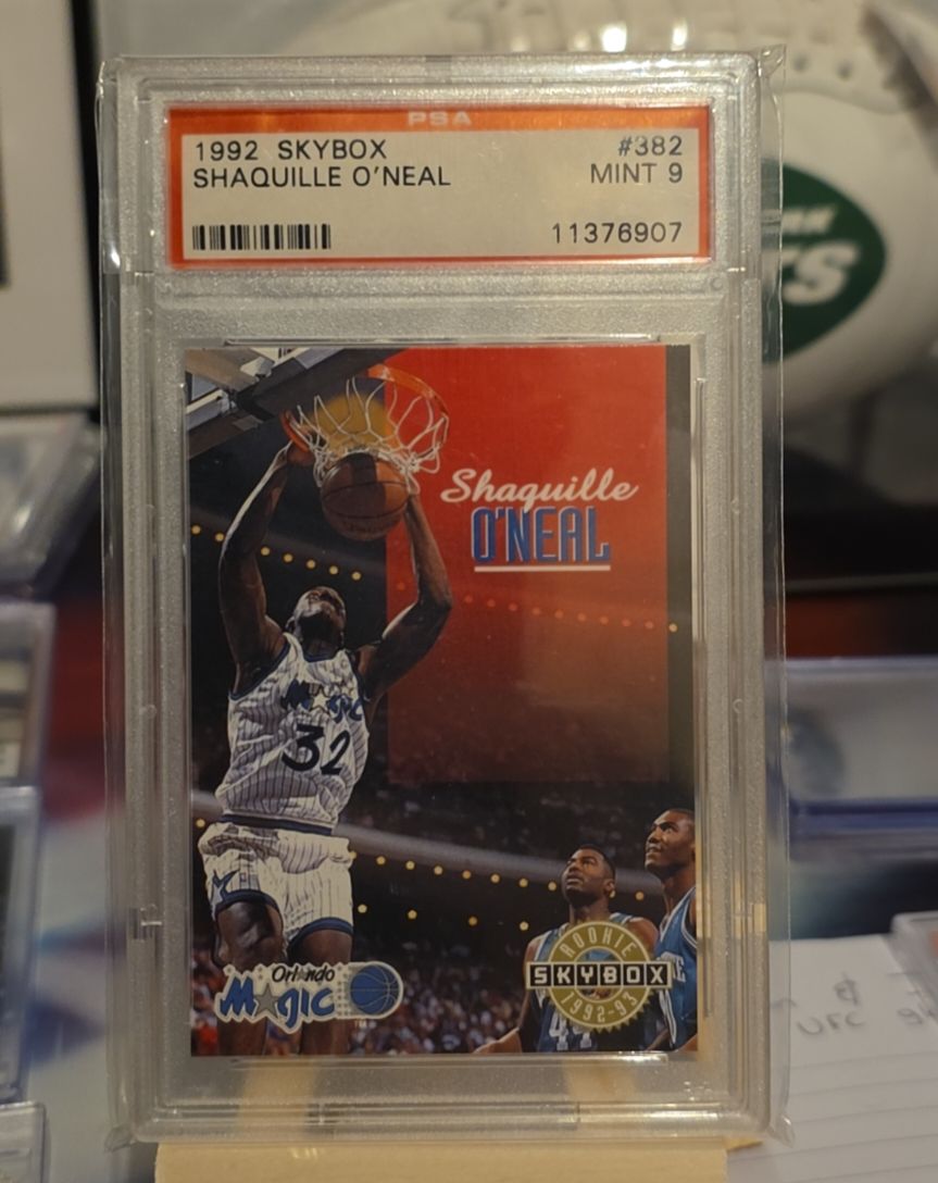 1992 Skybox #382 Shaquille O'Neal — front