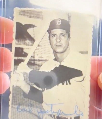 1969 Topps Deckle Edge #4 Carl Yastrzemski — front