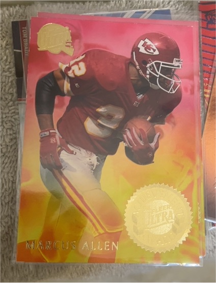 1994 Fleer Ultra Achievement Awards #1 Marcus Allen — front