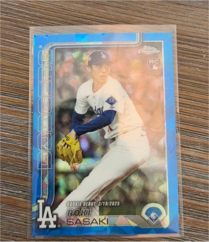 2025 Topps Chrome Update Series - Rookie Debut Roki Sasaki #USC73 — front