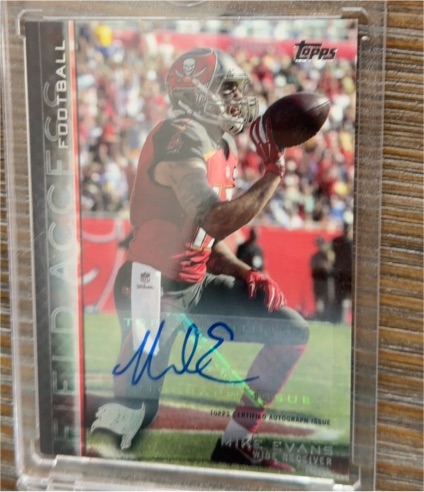 2015 Topps Field Access #20 Mike Evans — front