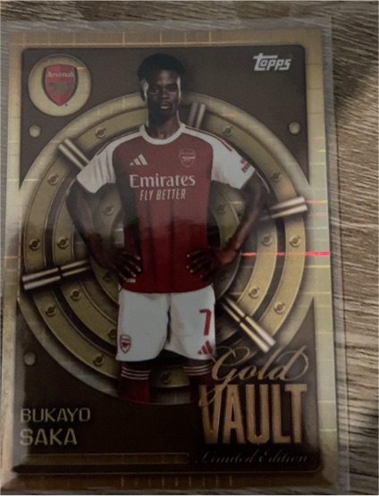 2025 Topps Gold Vault #Bukayo Saka — front
