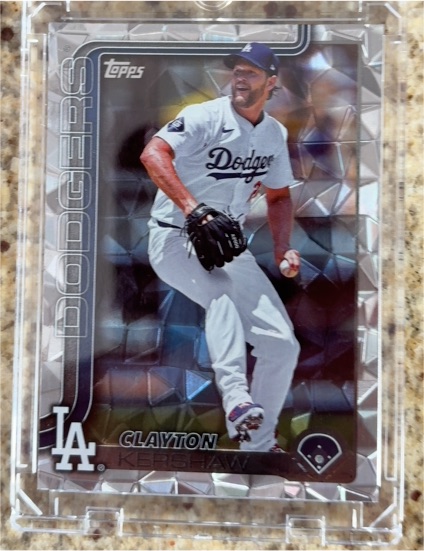 2025 Topps Series 1 #146 Clayton Kershaw — front