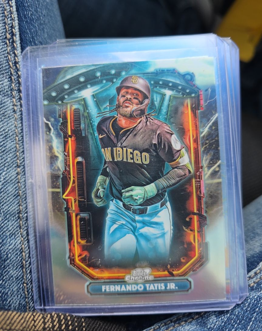2025 Topps Cosmic Chrome #ET-11 Fernando Tatis Jr. Extraterrestrial Talent — front