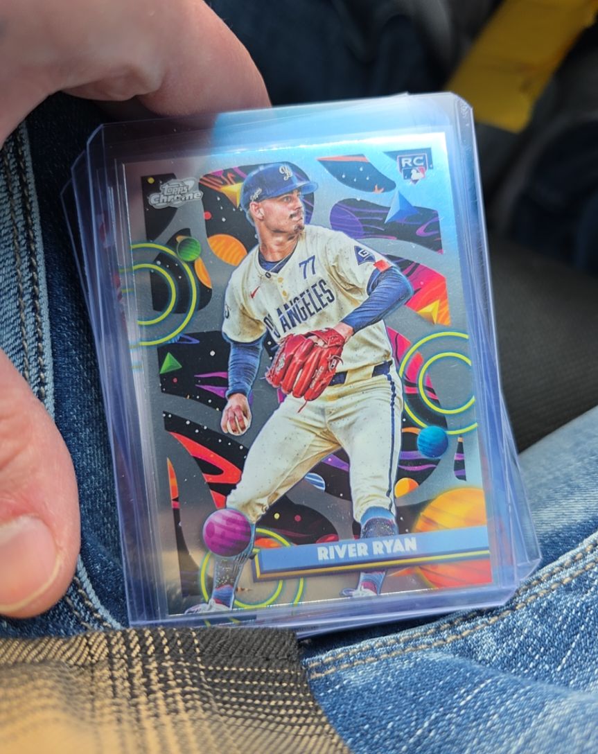2025 Topps Chrome Cosmic #191 River Ryan — front