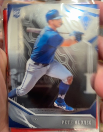 2019 Panini Chronicles Phoenix #1 Pete Alonso — front