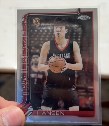 2025-26 Topps Chrome #266 Yang Hansen — front