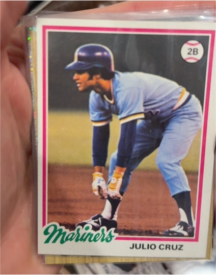1978 Topps #687 Julio Cruz — front