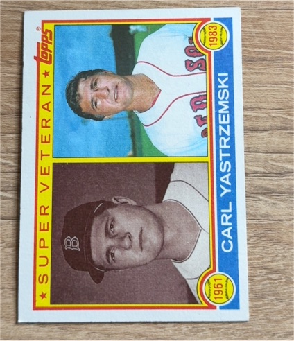 1983 Topps #551 Carl Yastrzemski — front