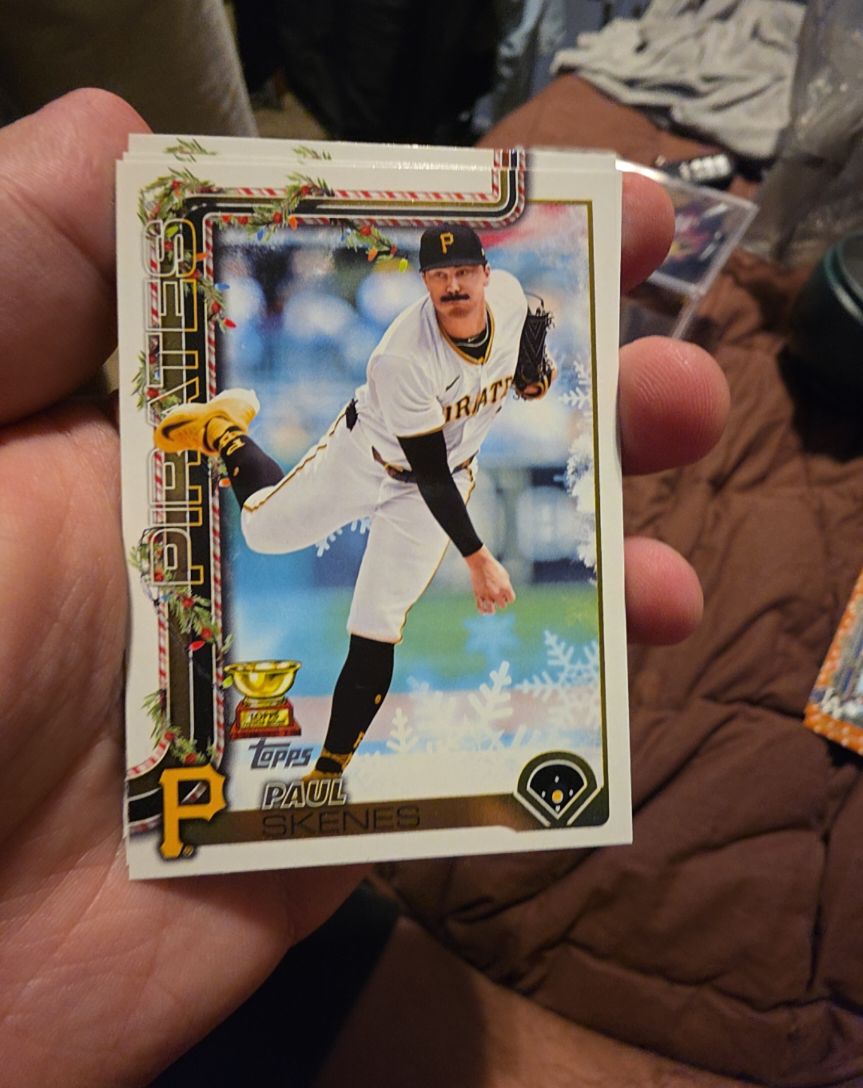 2025 Topps Holiday #H70 Paul Skenes — front