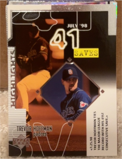 1999 Upper Deck #252 Trevor Hoffman — front