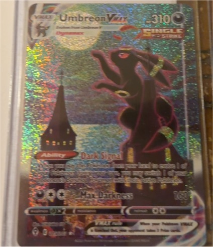 2021 Pokemon Sword & Shield Evolving Skies #215 Umbreon VMAX — front