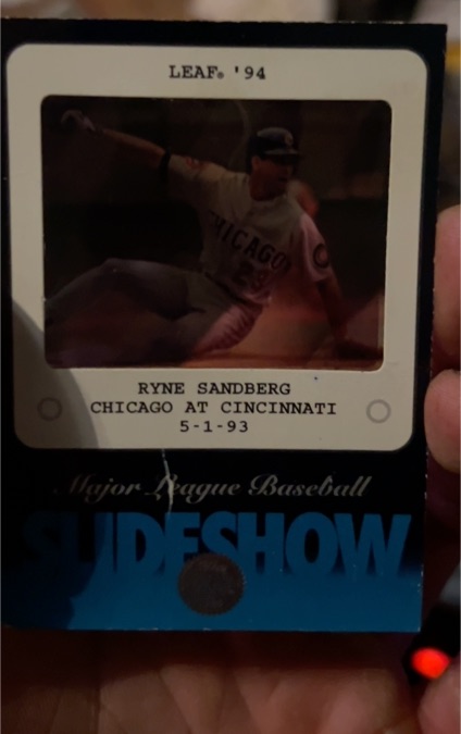 1994 Leaf #4 Ryne Sandberg Slideshow — front