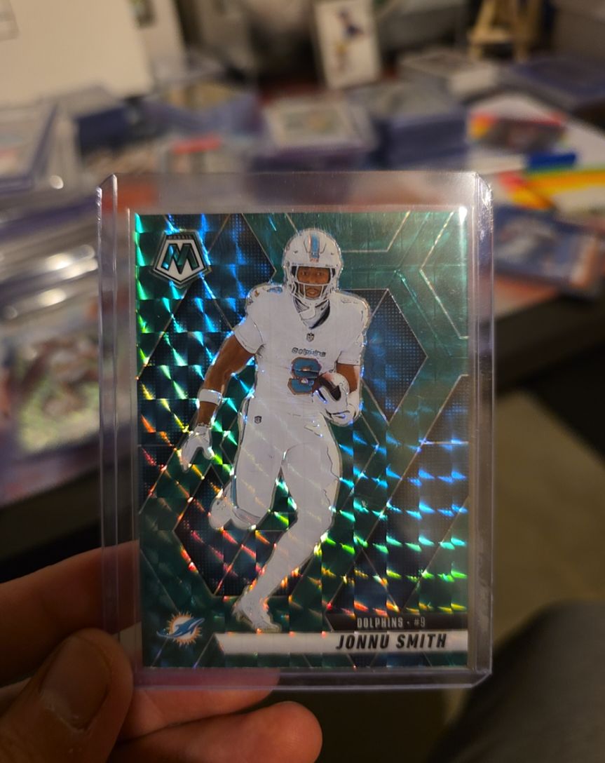 2020 Panini Mosaic #9 Jonnu Smith — front