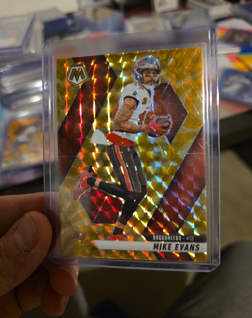 2025 Panini Mosaic #192 Mike Evans — front